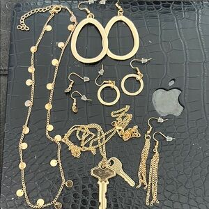 Minimal Gold Jewelry Set